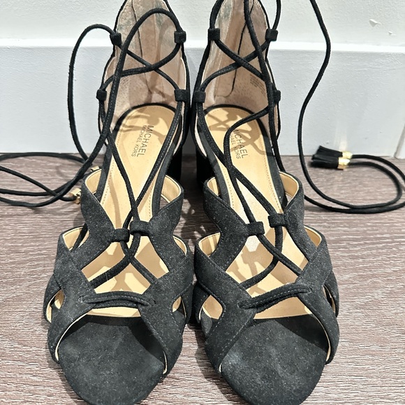 Michael Kors Women's Mirabel City Sandals - Picture 3 of 4